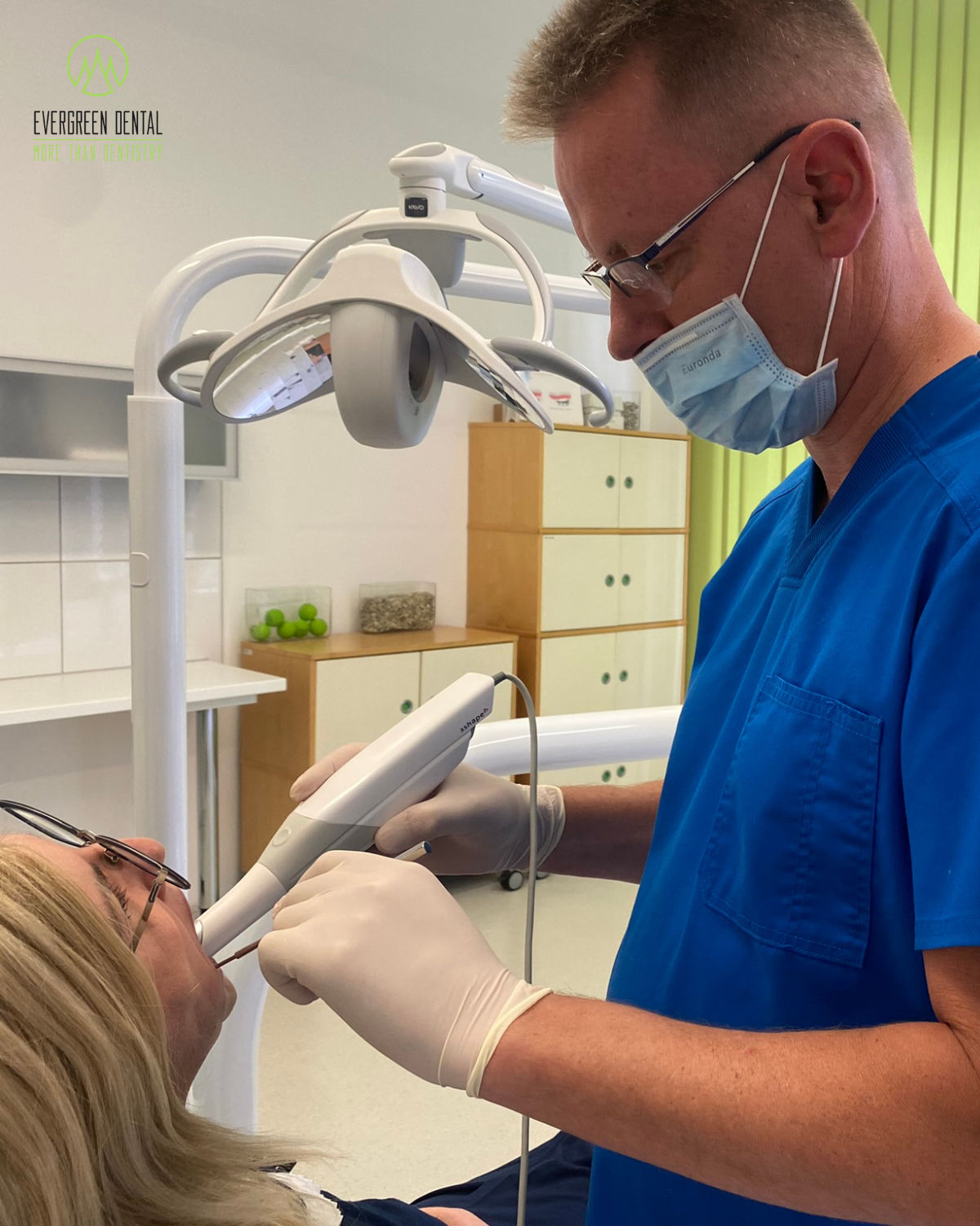 Express Zahnkronen und Brücken